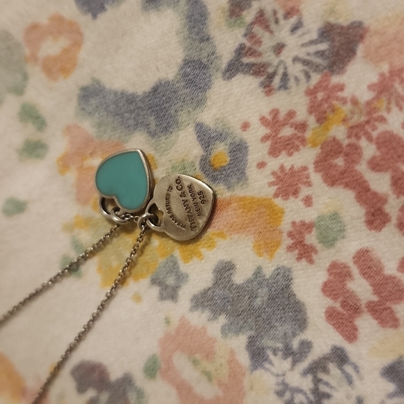 T&co mini double heart tag necklace - Picture 1 of 3